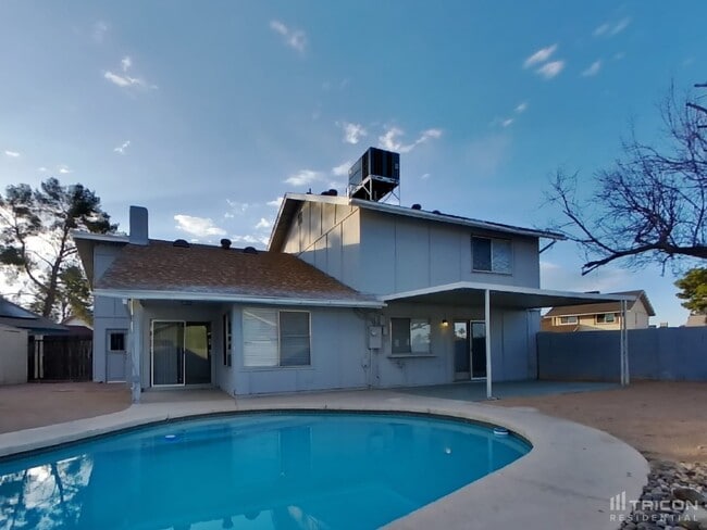 Building Photo - 3932 W Gelding Dr