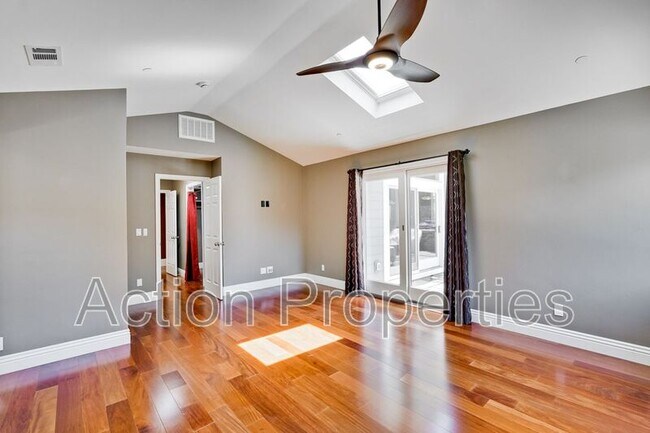 Building Photo - 1754 Granger Ave