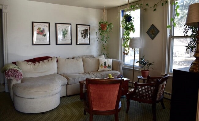 Building Photo - 1250 E Dayton St