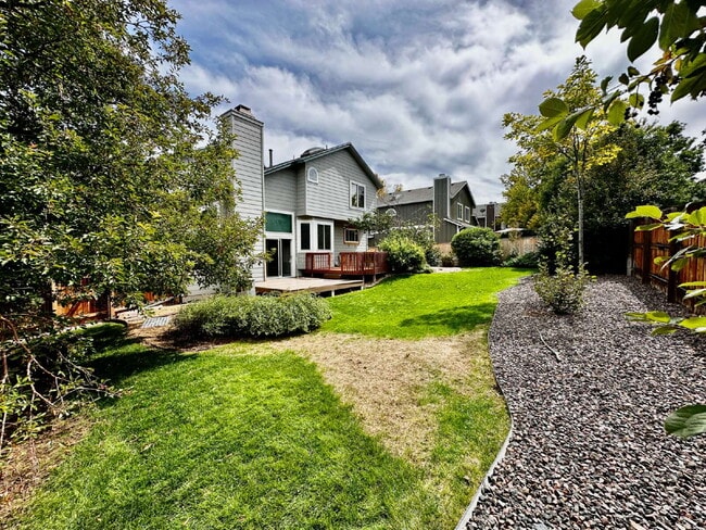 Building Photo - "Charming 3-Bed Highlands Ranch Home with ...