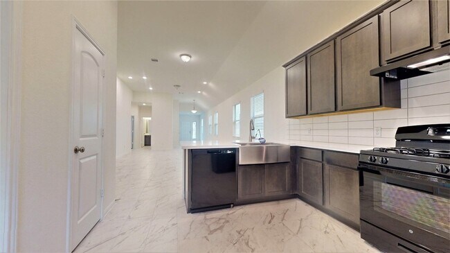 Building Photo - 10434 Astor Pt Trl