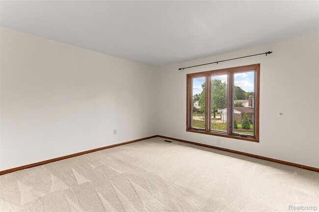 Building Photo - 3312 Palm Aire Ct