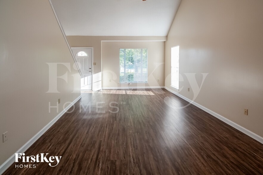 Building Photo - 7435 Bridle Cove