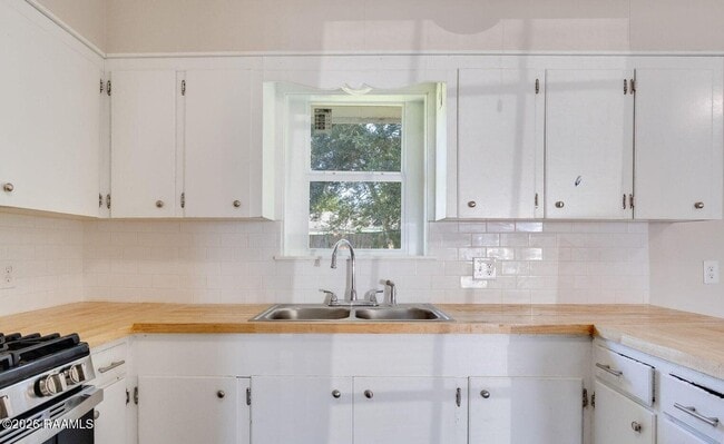 Building Photo - 1842 Grace Pete St