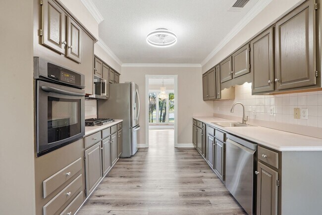 Building Photo - Mayfair Home For Lease with Backyard Oasis!