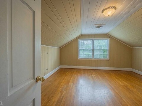 Building Photo - 152 Wildwood Dr