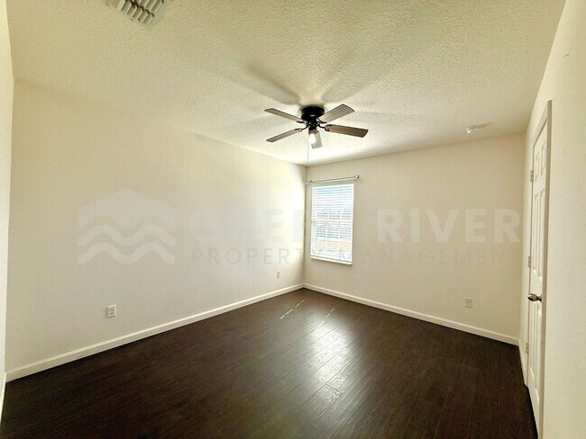 Building Photo - Room to Live, Space to Thrive! Stunning 6BR Home with Solar, Upgrades & Screened Lanai in Macclen...