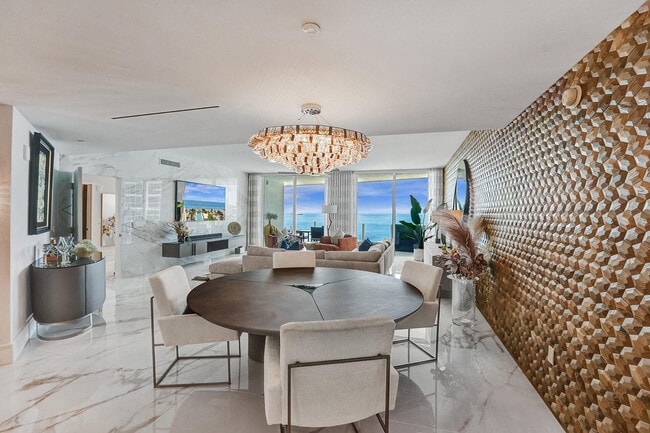 Building Photo - 525 N Fort Lauderdale Beach Blvd