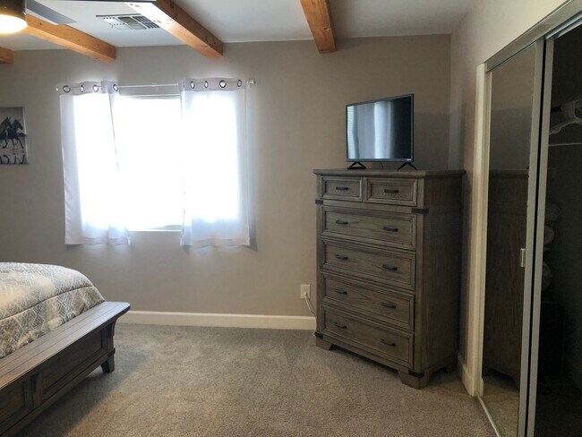 Building Photo - A GREAT REMODELED LIKE NEW HOME ON THE GOLF COURSE IN LEISURE WORLD 45+ Active Adult Resort Commu...