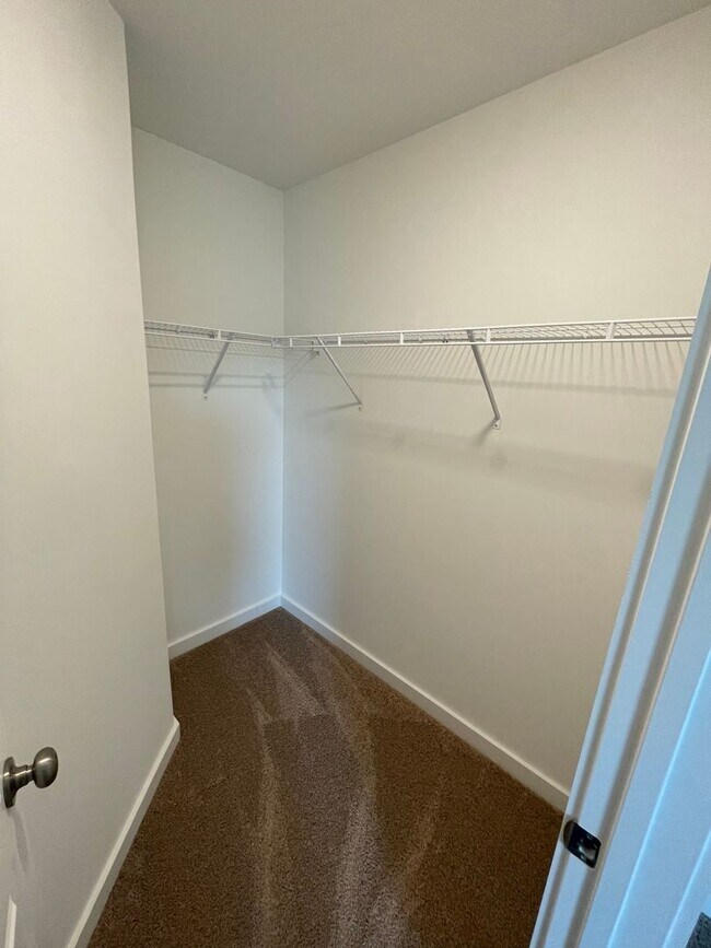 Building Photo - Home for Rent in Calera, AL!!! Available to View with 48 Hour Notice!!!