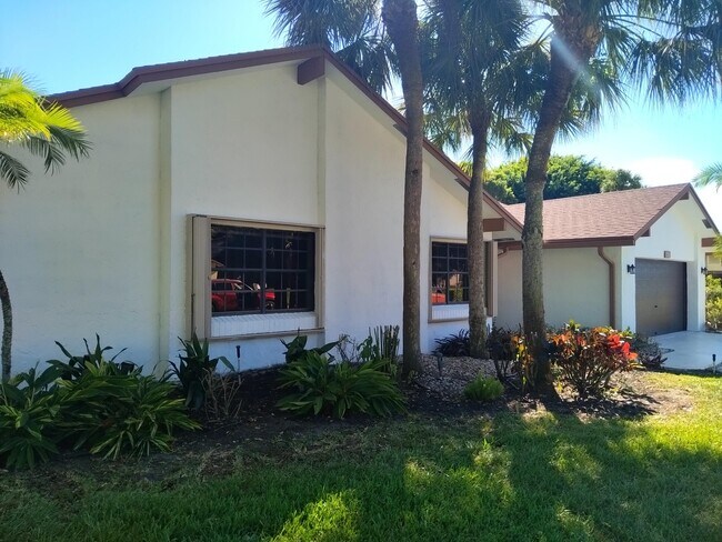 Building Photo - 5618 Forest Oaks Terrace