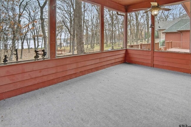 Building Photo - 643 Private Rd 7330