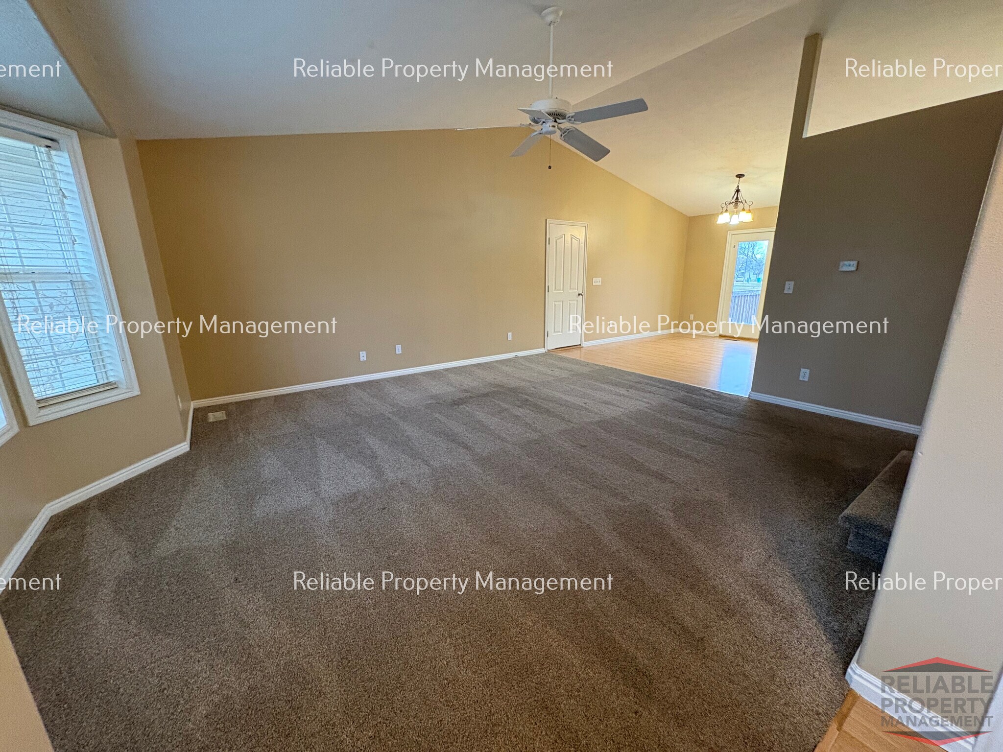 Building Photo - 411 N 4200 E