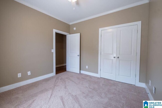 Building Photo - 216 Chesser Way
