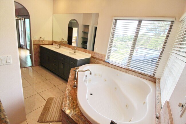 Building Photo - Kula - Furnished 3Bed/2Bath standalone home with Spectacular views