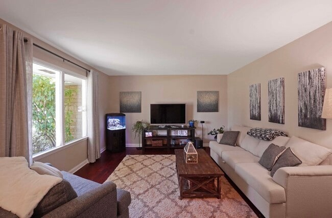 Living Room - 4665 N 159th St