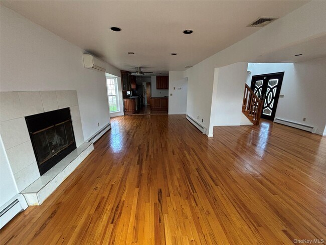 Building Photo - 31 Woodward St