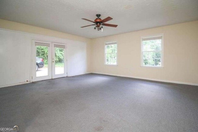 Building Photo - 220 Providence Rd