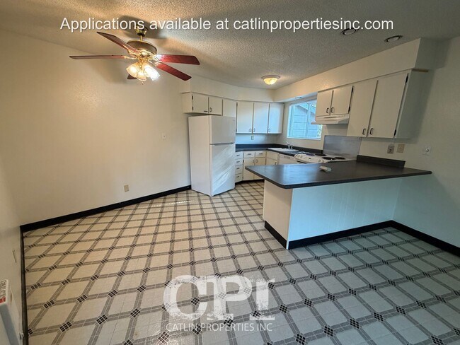 Building Photo - 1921 Teresa Way