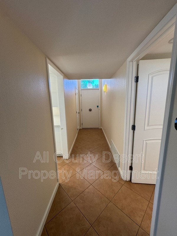 Building Photo - 73502 Sun Ln