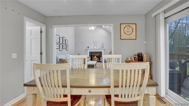 Building Photo - 83 Huntingwood Dr