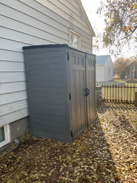 Building Photo - 1463 W Arapahoe Ave