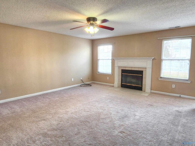 Building Photo - 227 Park Stone Dr