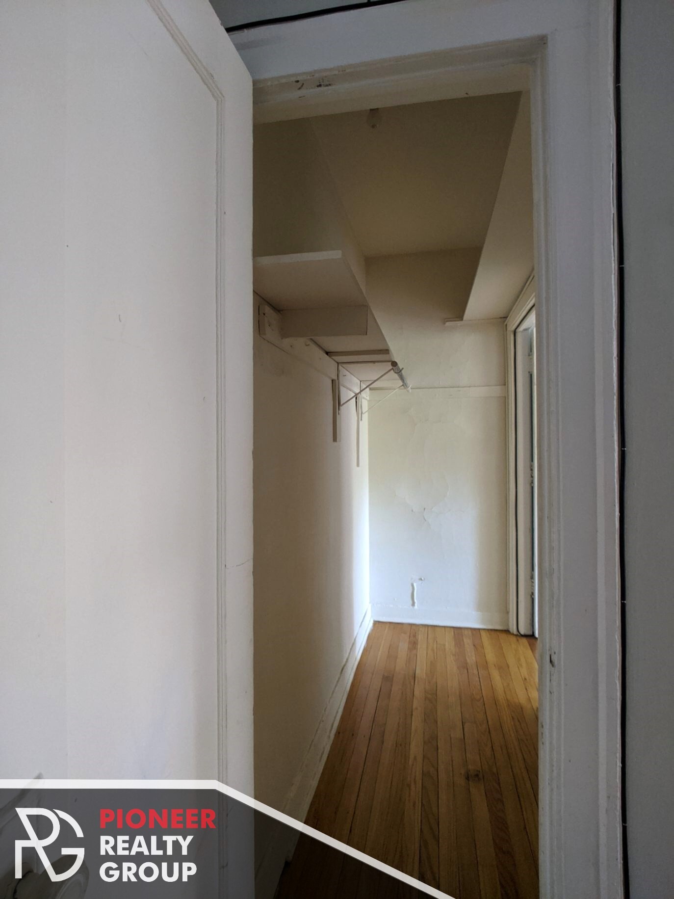 Building Photo - 1160 N Dearborn St