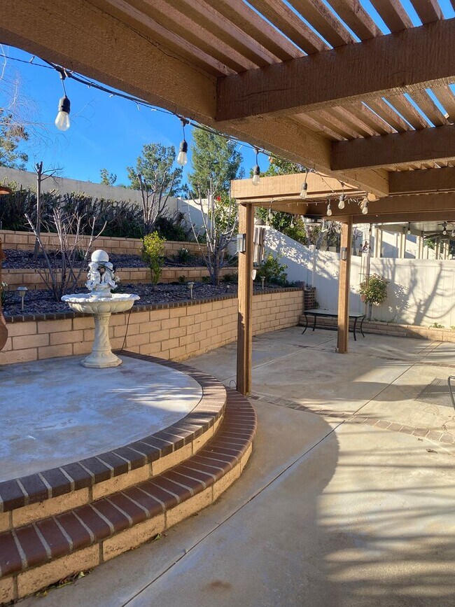 Building Photo - Sun Lakes Senior Stunner