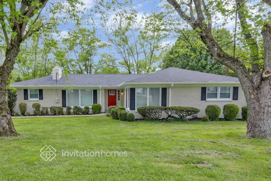 Primary Photo - 136 Oaks Dr