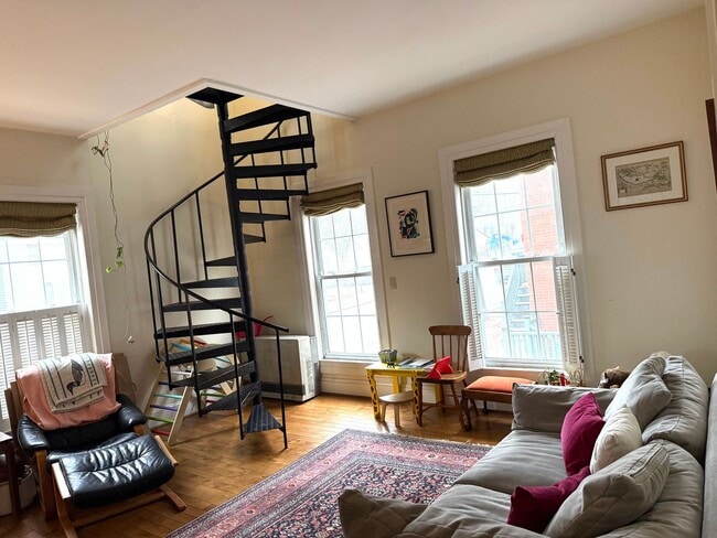 Building Photo - Charming 2 Bed + 2 Bath Condo in the West End!