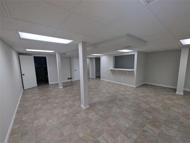 Building Photo - 4020 Kelden Ct SW