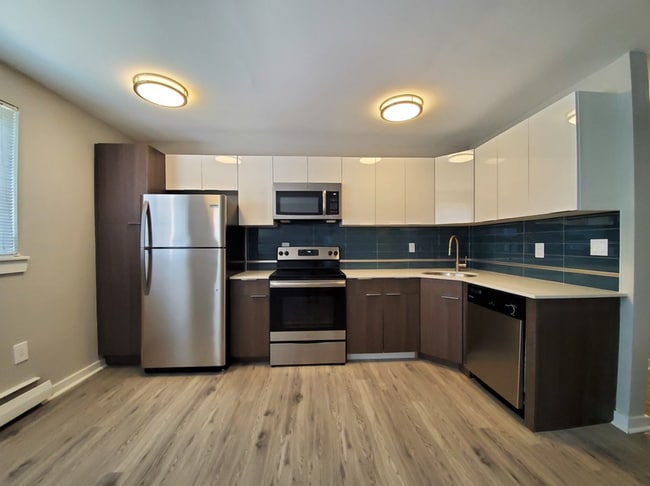 Interior Photo - Discover the Charm of Tremont Court Apartments!