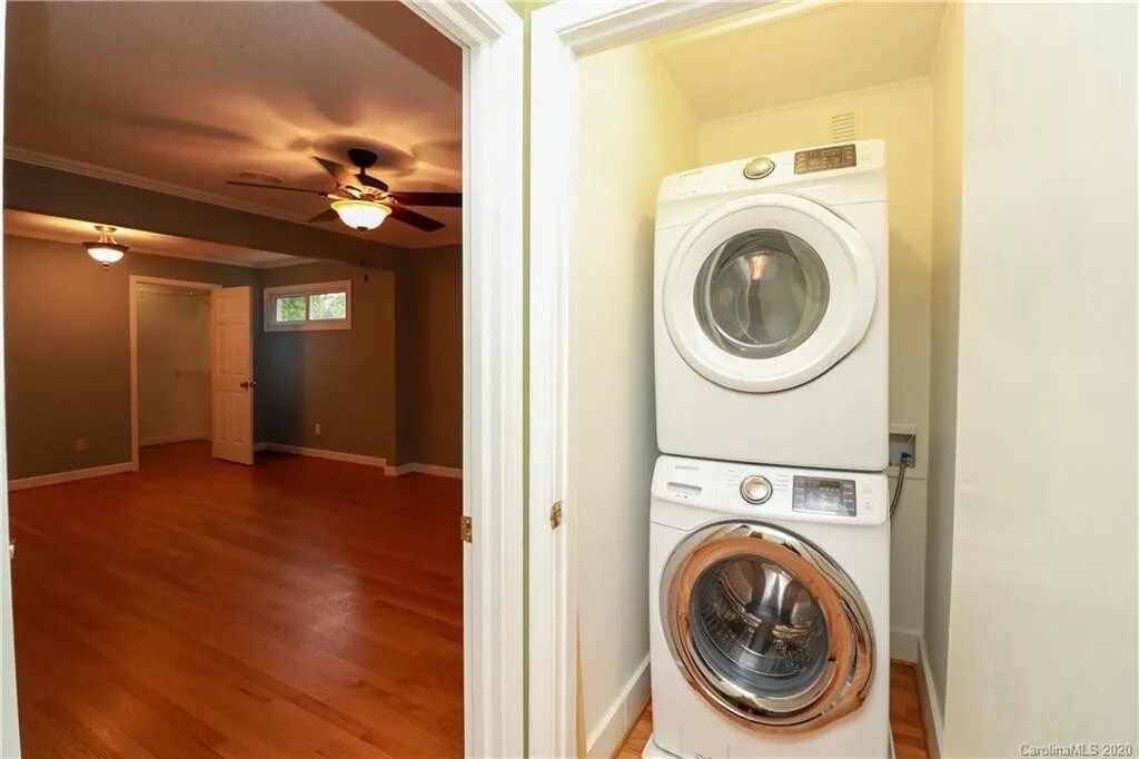 Building Photo - 121 Marshdale Ave SW