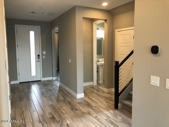 Building Photo - 3200 S Arizona Pl