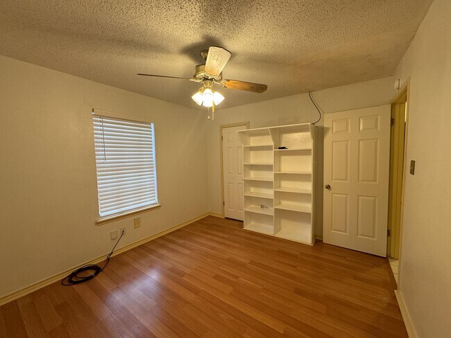 Building Photo - 7126 Fort Collins Dr