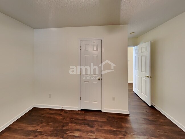 Building Photo - 4335 Bubbling Brook Ct