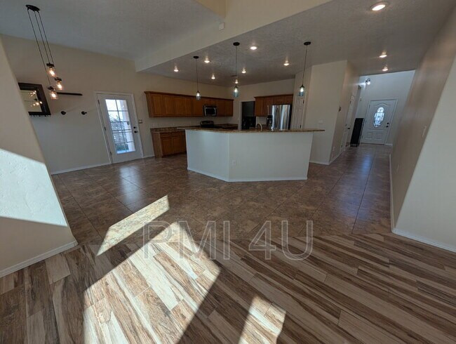 Building Photo - 6101 Eagle Eye Dr NW