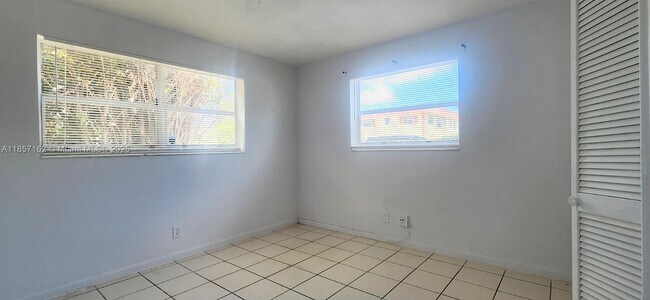 Building Photo - 5281 SW 90th Way