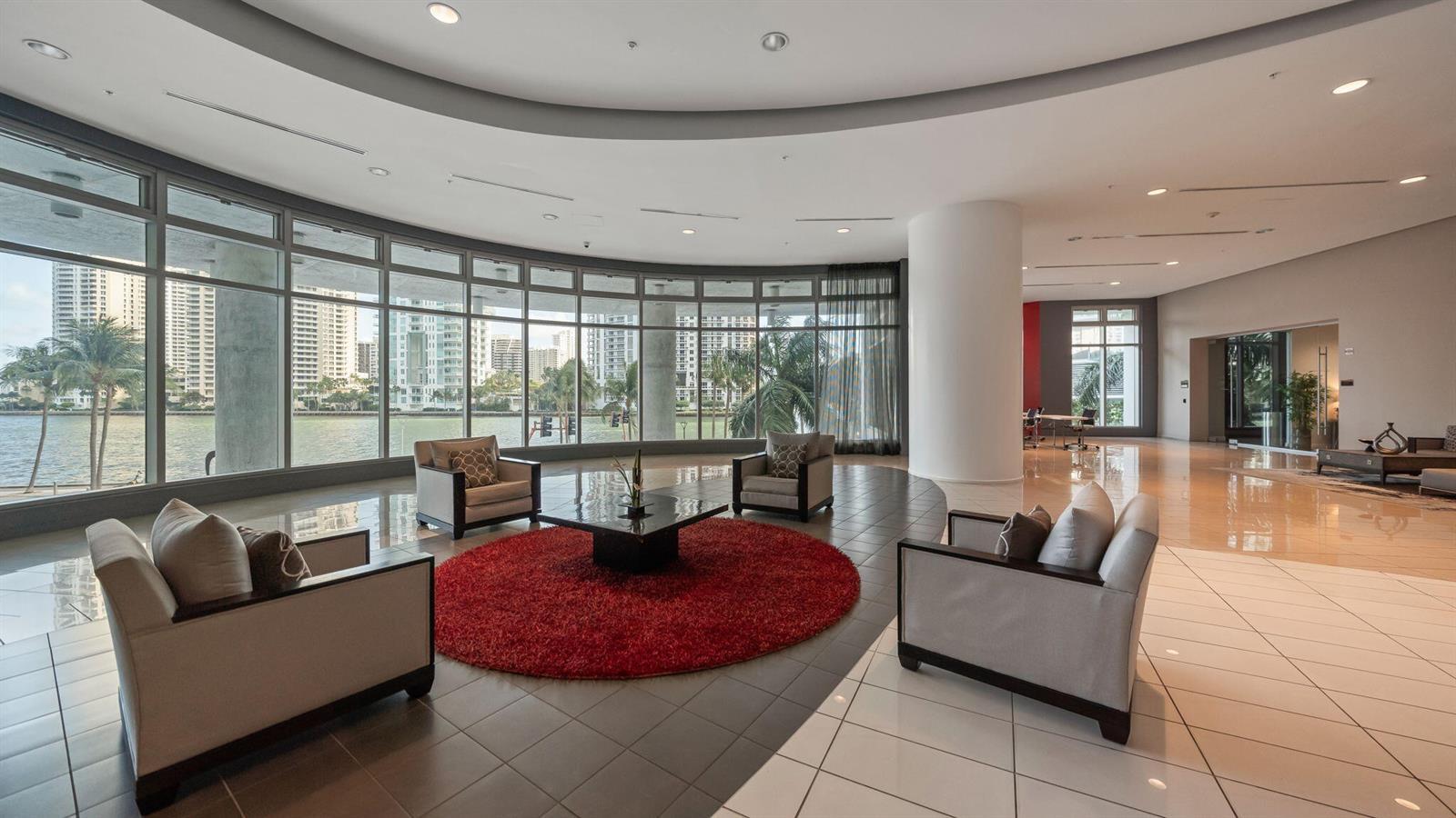 Building Photo - 300 S Biscayne Blvd