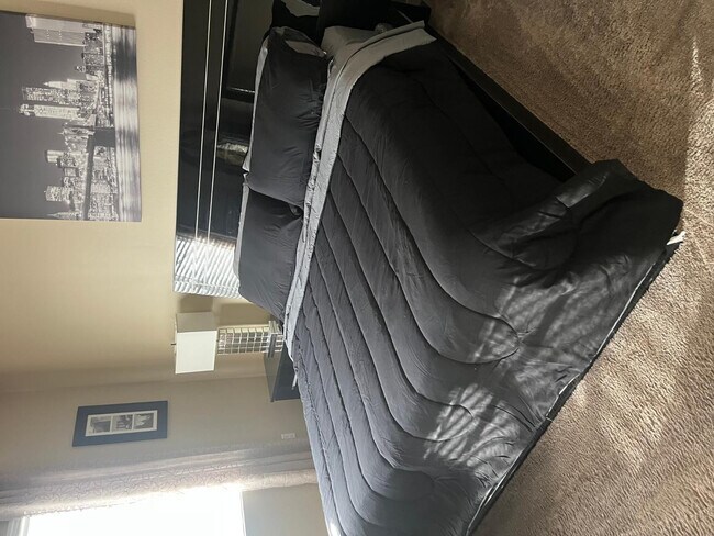 Building Photo - 2511 W Queen Creek Rd