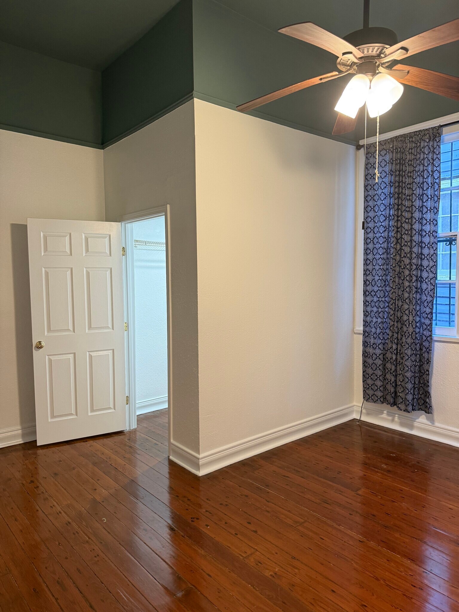 Building Photo - 442 S Rendon St