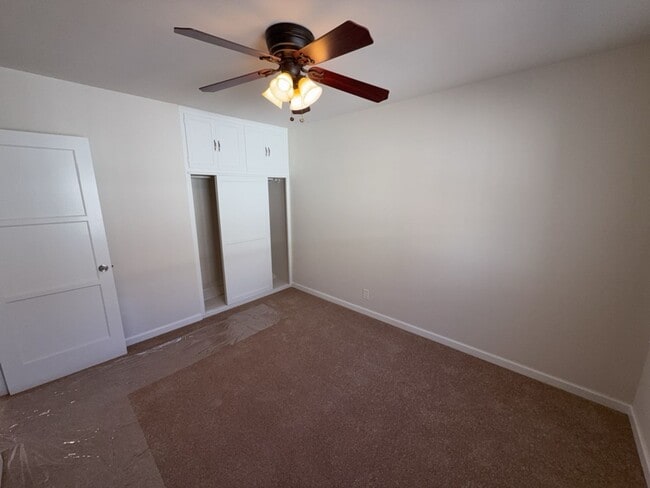 Building Photo - 178