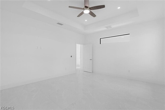 Building Photo - 2001 NW 25th Ave