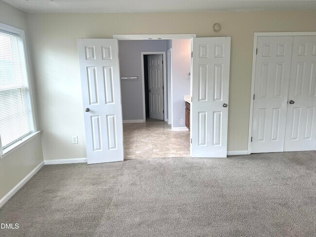 Building Photo - 1020 Delta River Way