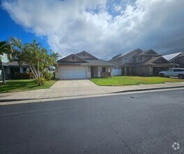 Building Photo - 3-2 bedroom home in the legend Maui Lani