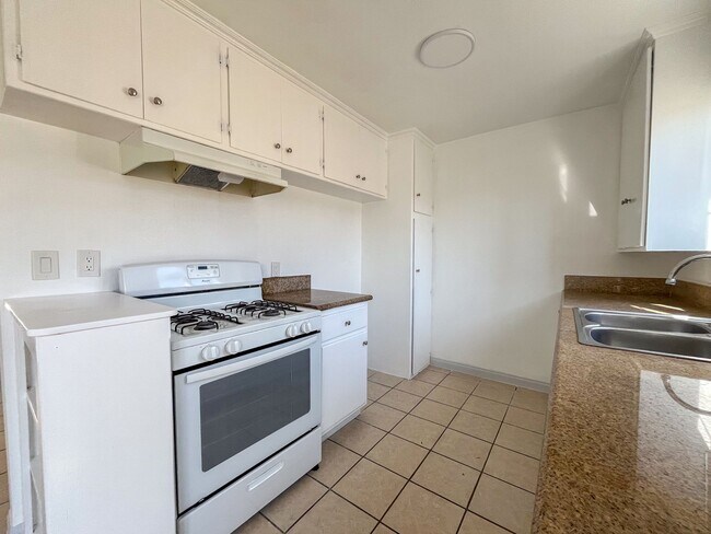 Floorplan - 3216 W 99th St