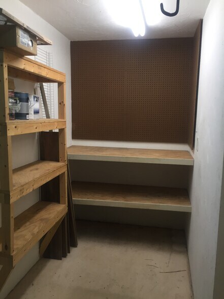 Building Photo - 5202 Halcyon Dr