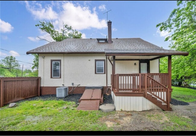Building Photo - 2884 Noble Rd
