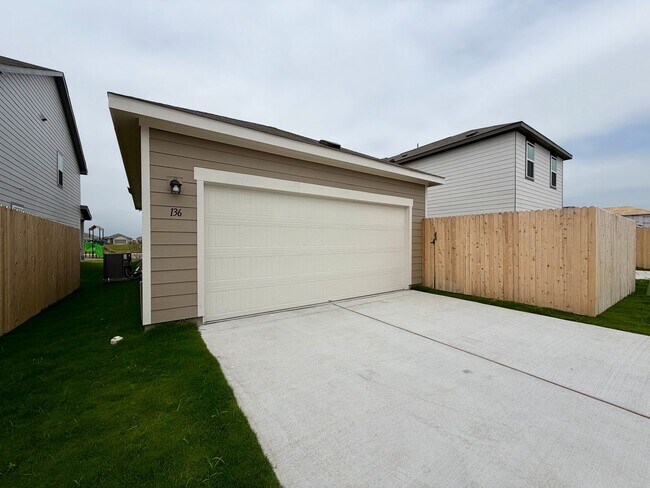 Building Photo - 136 Mullen Wy